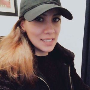 Meet your Posher, Adriana